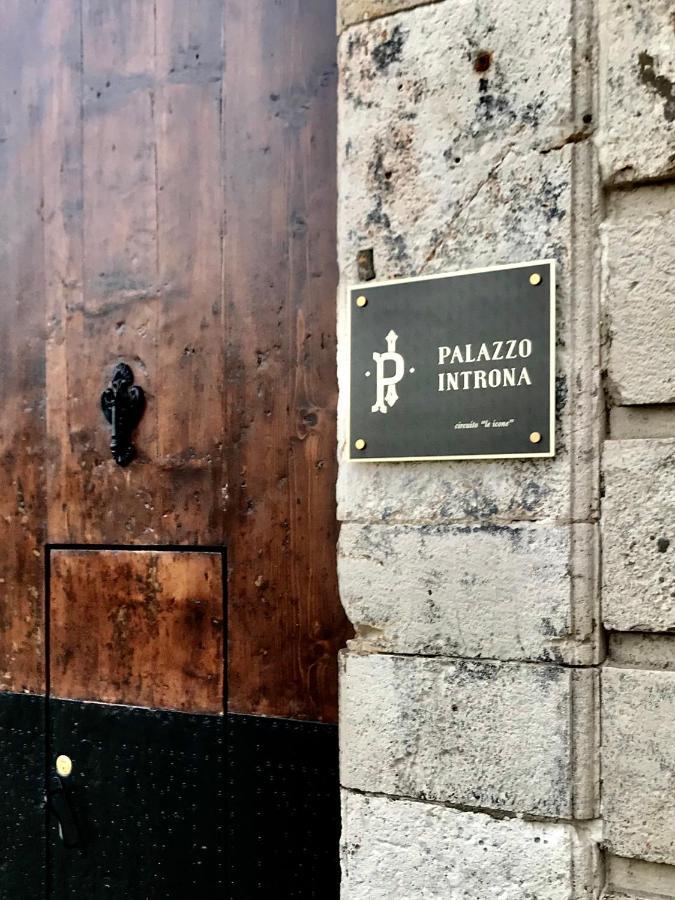 Palazzo Introna Bed & Breakfast Mola di Bari Luaran gambar