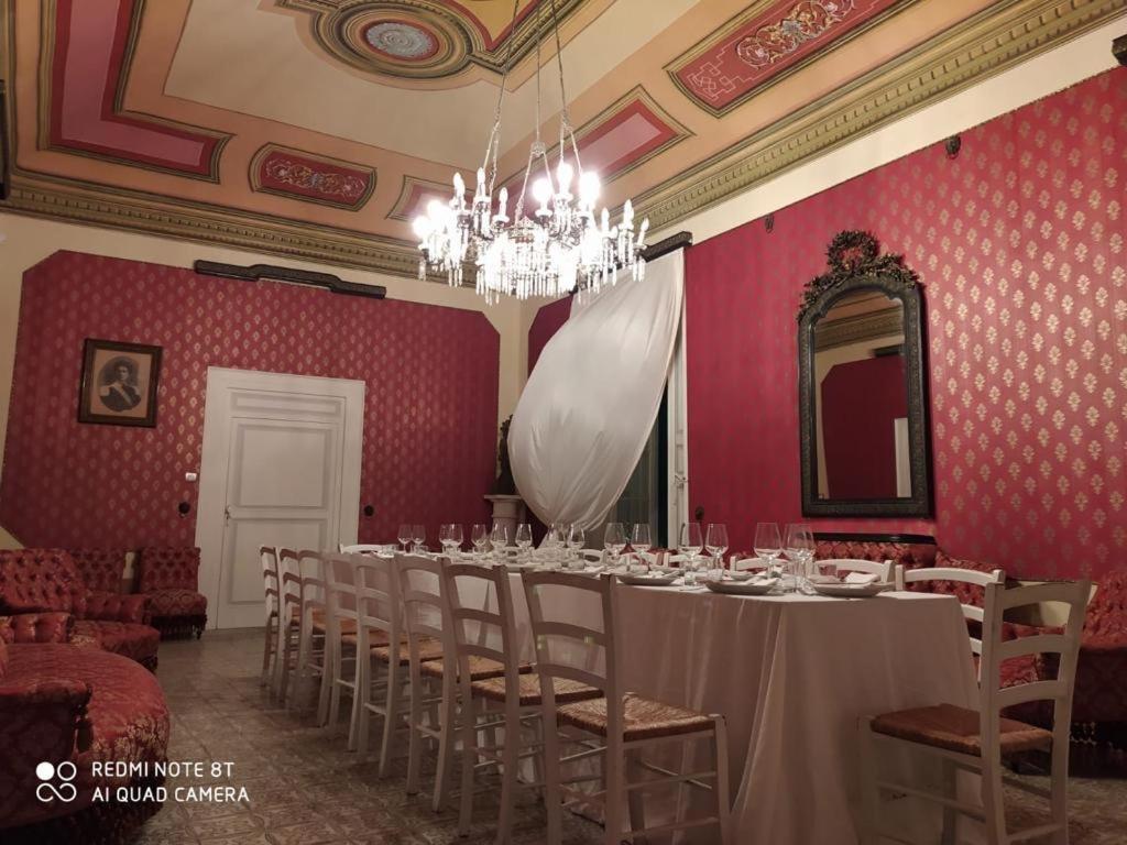 Palazzo Introna Bed & Breakfast Mola di Bari Luaran gambar